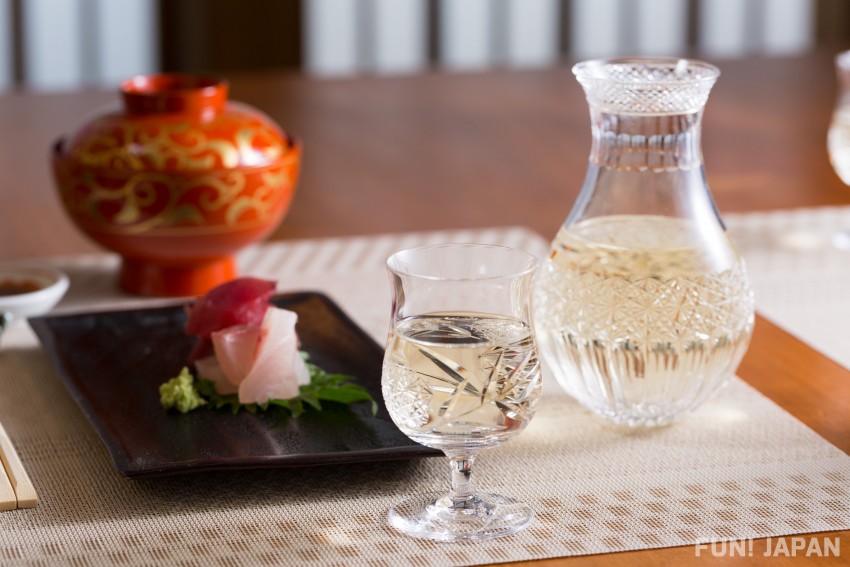 แสดงความเป็นญี่ปุ่นด้วยแก้ว ชุดแก้วเหล้าสาเกเย็นแก้วตัดลาดเอโดะคิริโกะ <wanobi> - ลายโชชิคุไบ (สน-ไผ่-บ๊วย)