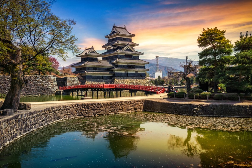 日本國寶「松本城」等歷史景點