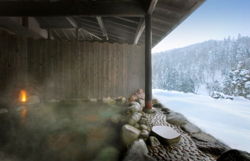 銀山溫泉 瀧見館 溫泉 雪