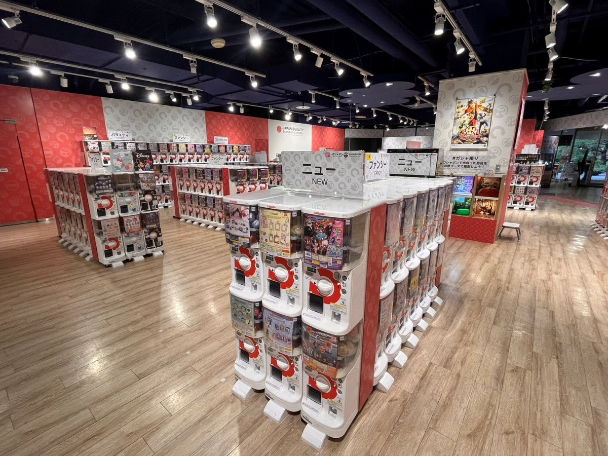 Gashapon Bandai Official Shop Canal City Hakata