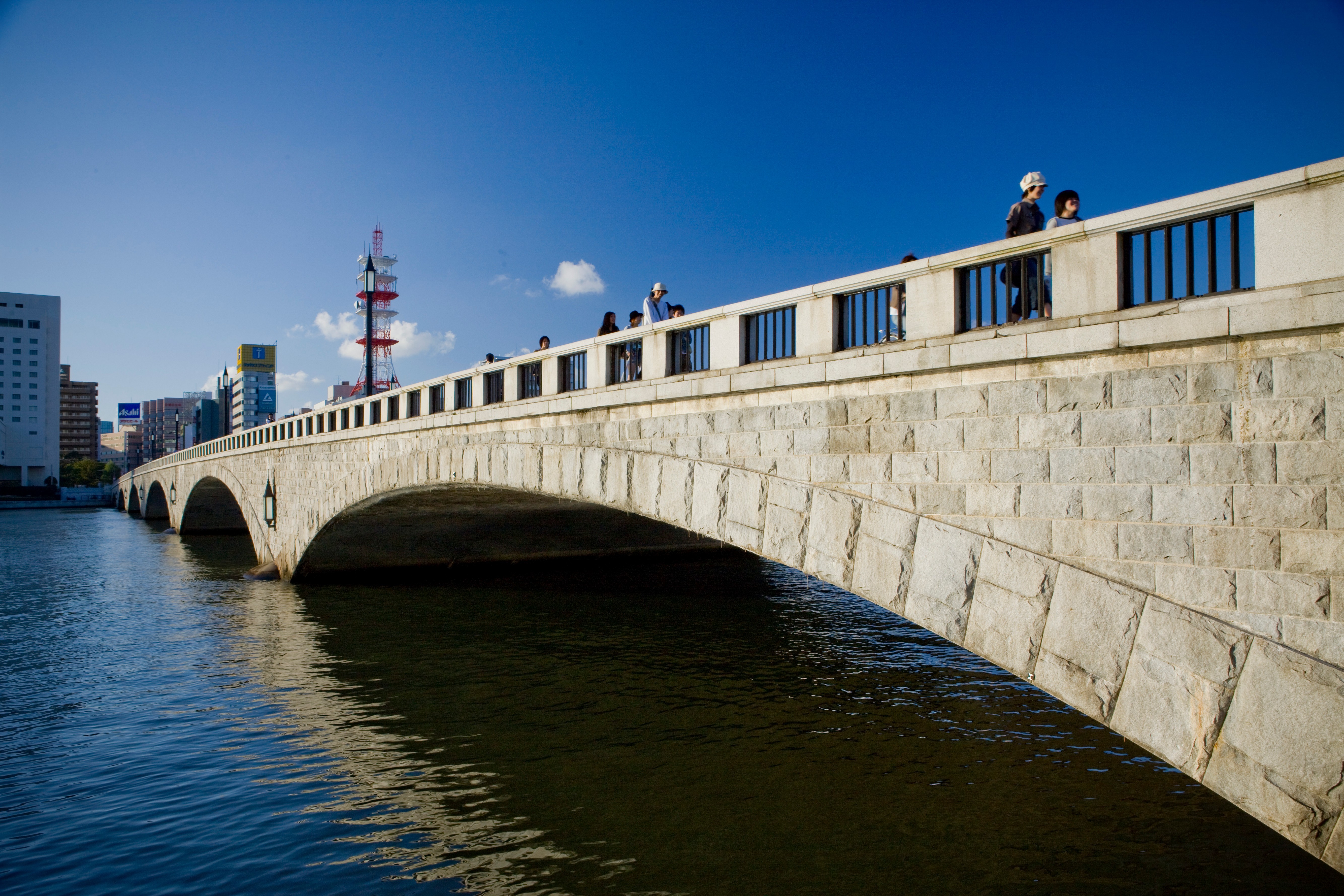 Niigata City Model Course Recommended Spot 1: Bandai Bridge
