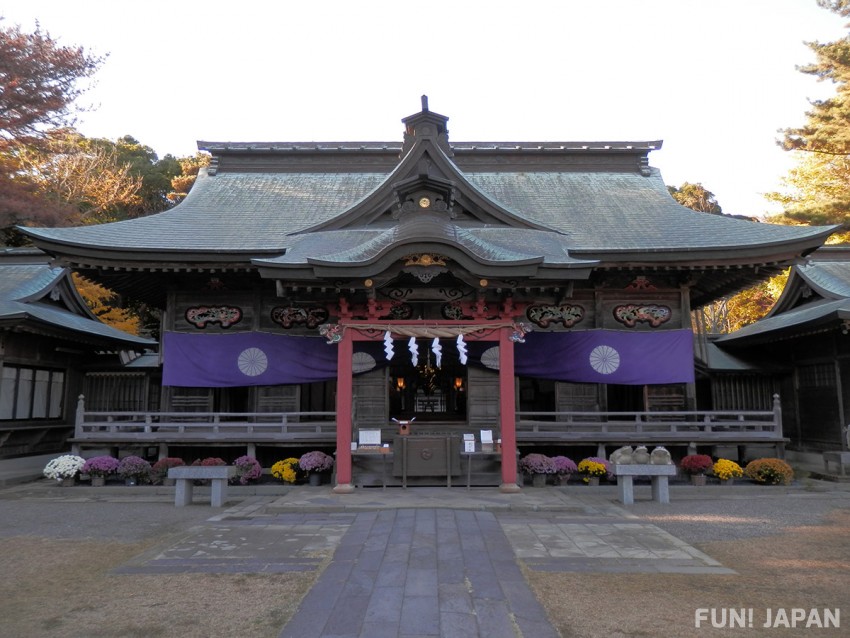Oarai Isosaki Jinja shrine with a divine torii gate in the sea