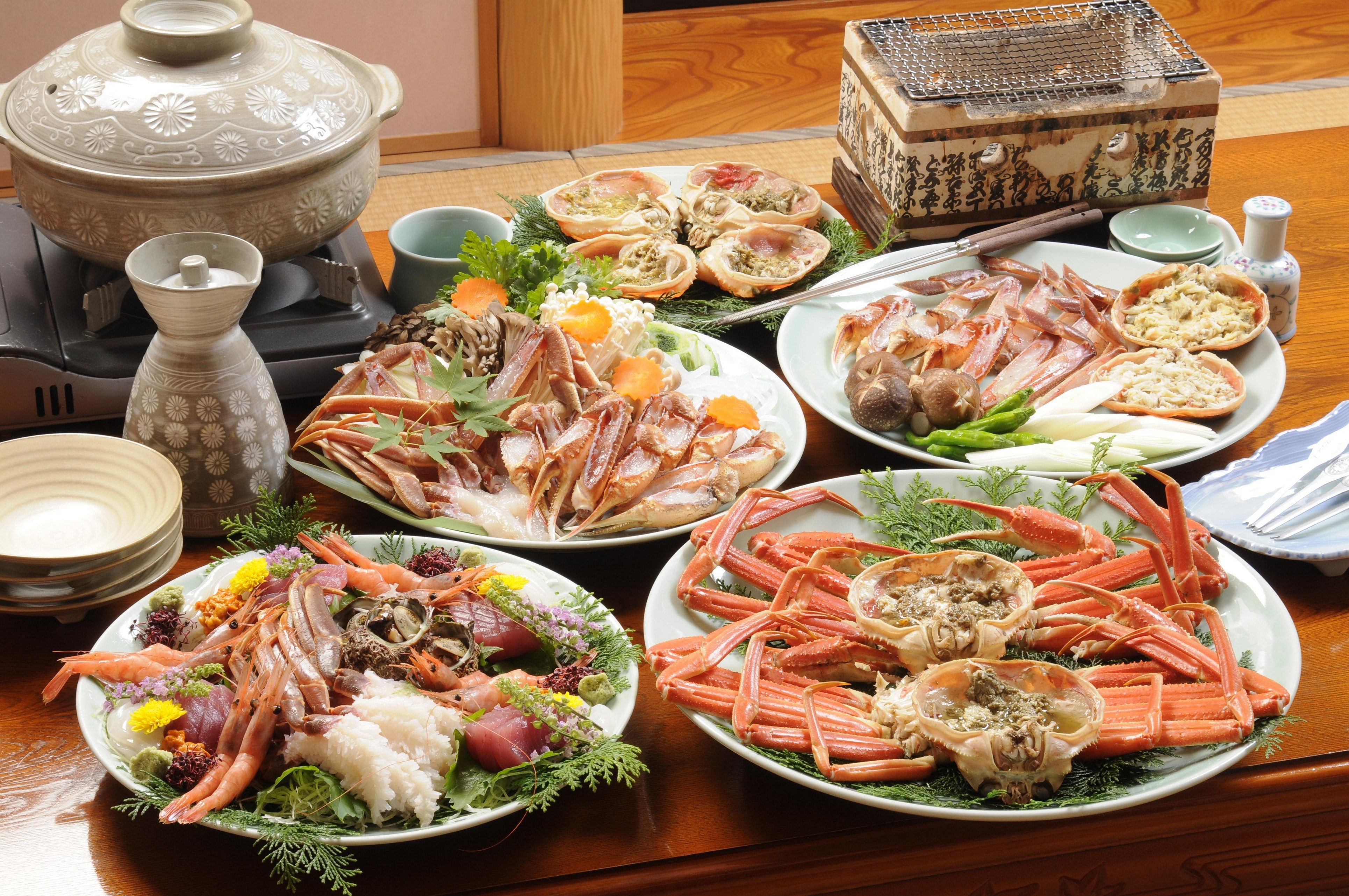3 Tourist Spots Where You Can Eat Echizen Crab in Fukui Prefecture