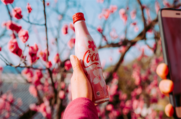 Makanan Dan Minuman Yang Terinspirasi Bunga Sakura