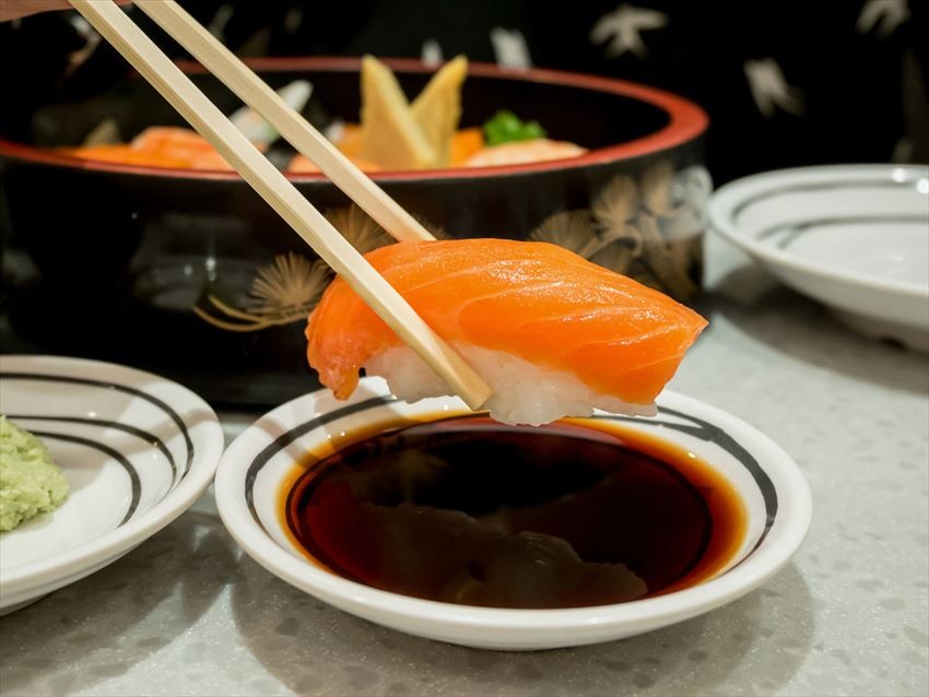 2.江戸前寿司vs箱寿司 寿司にも、関東と関西で食べ方やネタに大きな違いあり⁉