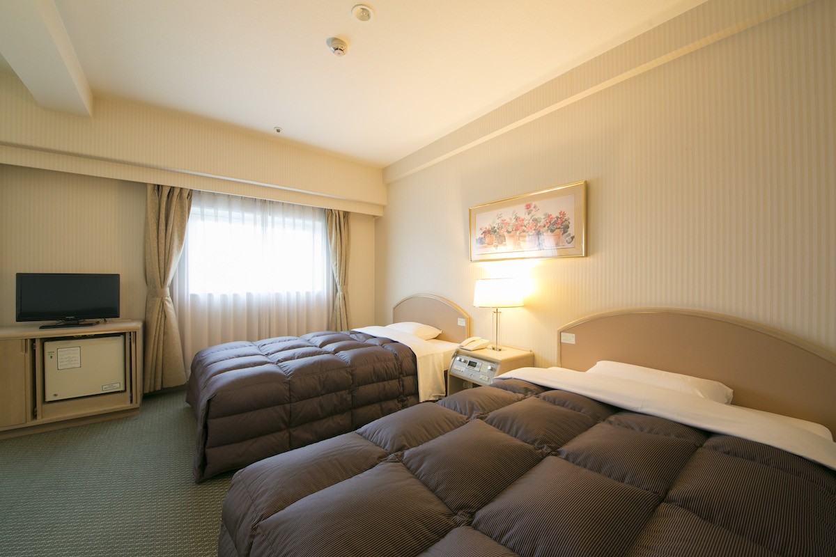 Tottori Washington Hotel Plaza โรงแรมที่ตั้งอยู่หน้าสถานี JR Tottori