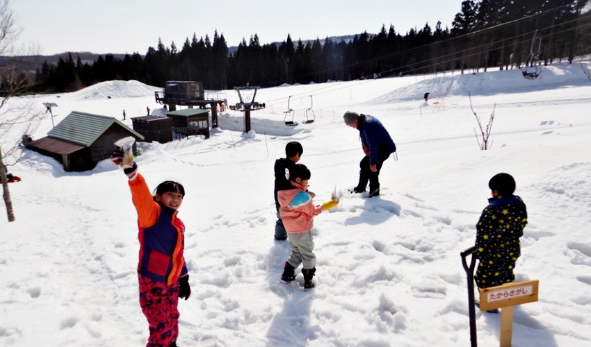 1月至2月：祭畤滑雪場