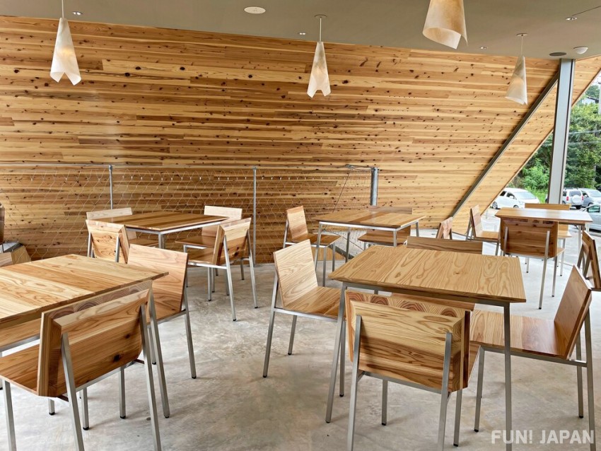 New landmark designed by Kengo Kuma TAKAHAMA CAFE