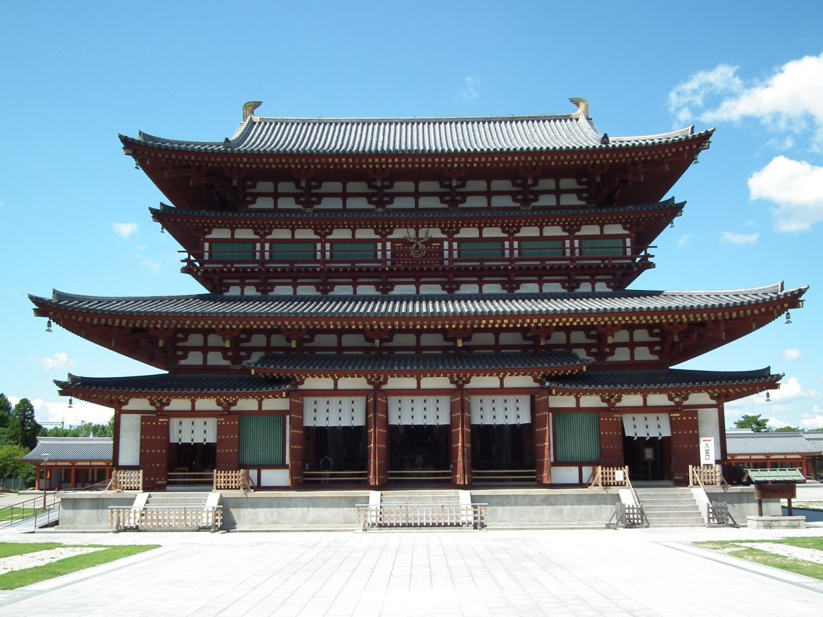 來去奈良藥師寺看日本最高傑作之一的佛像