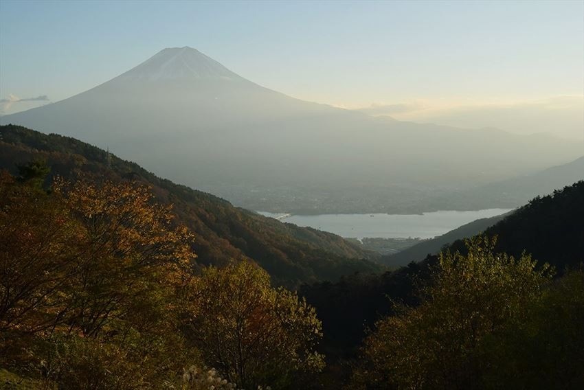 Watching Mt Fuji