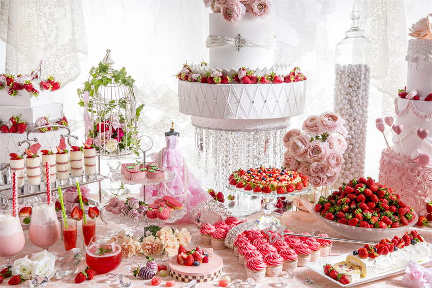 Strings Hotel Tokyo Intercontinental “Crystal Princess’s Strawberry Lunch Buffet” 