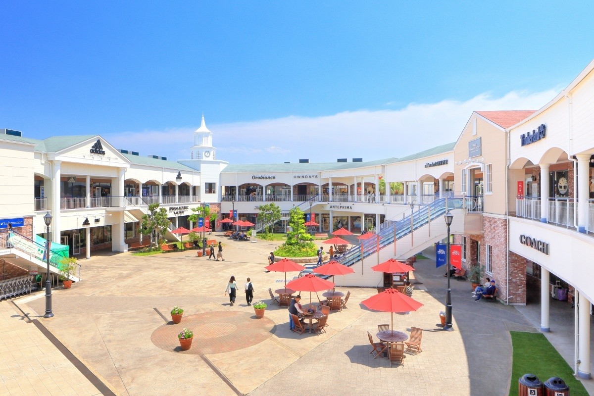 Rinku Premium Outlets