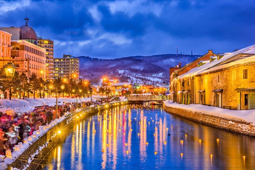小樽運河的白天黑夜 冬季限定的夢幻景色
