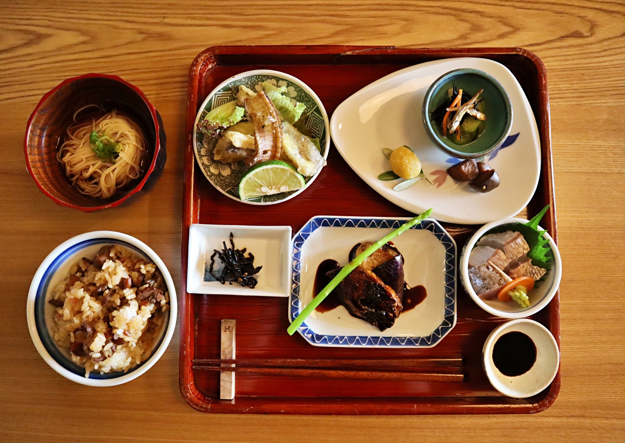 創作鄉土料理 暦（こよみ）