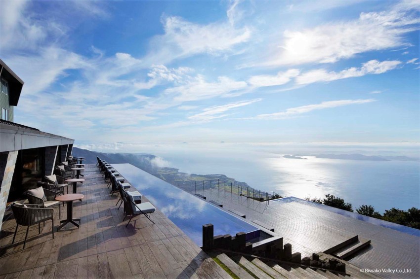 琵琶湖觀景台（びわ湖テラス）一望無際的天空和湖泊，美景無價？！