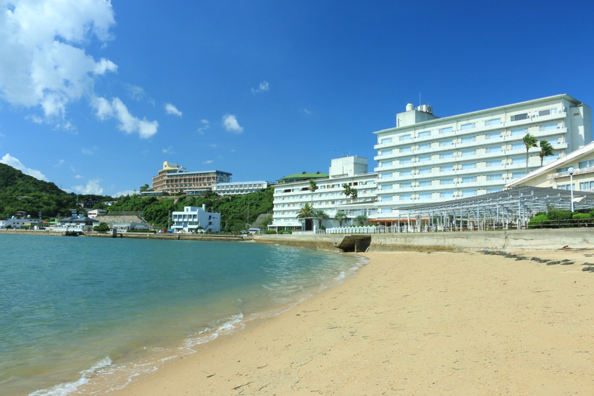 โรงแรมและเรียวกังบนเกาะโชโดะชิมะ