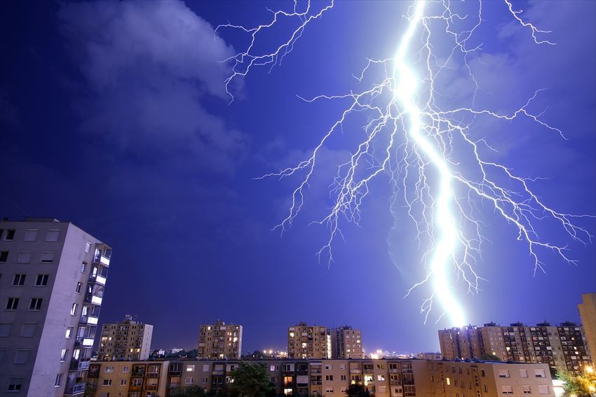 Fire caused by Lightning