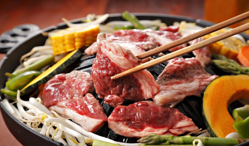 北海道必吃的成吉思汗烤肉