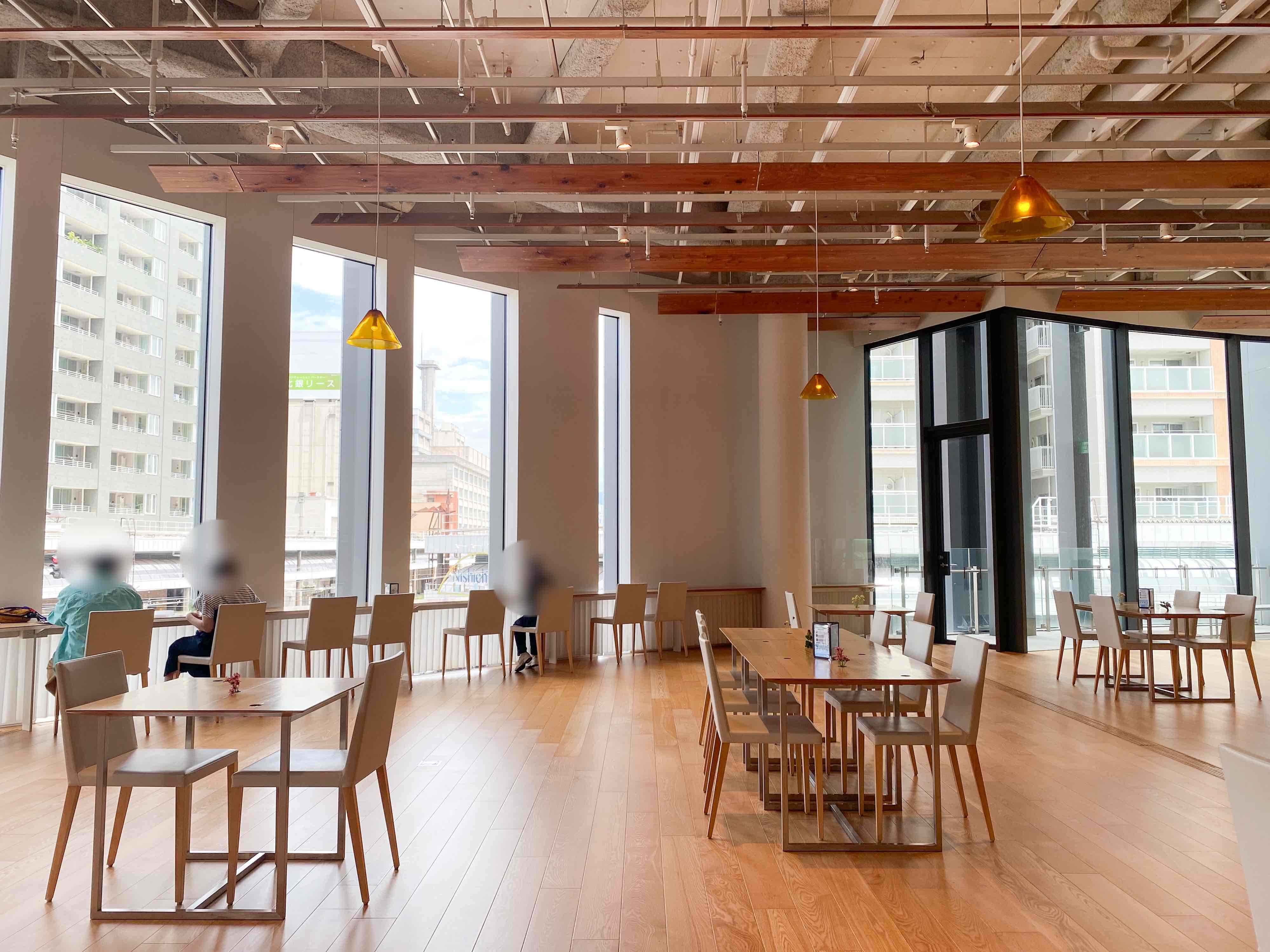 วิวจากพิพิธภัณฑ์ศิลปะแก้วโทยามะ