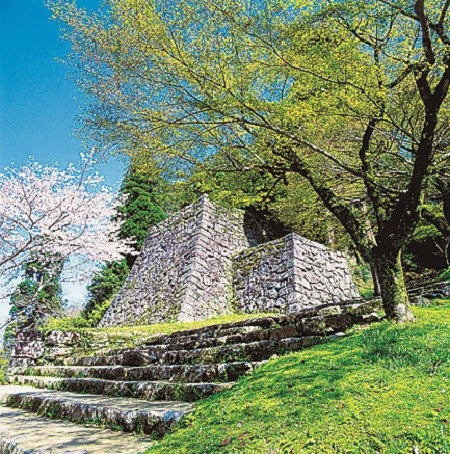 人吉城遺址也是賞櫻和賞楓葉的著名景點