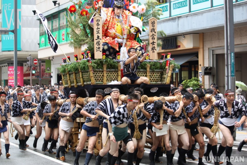 關於博多祇園山笠祭
