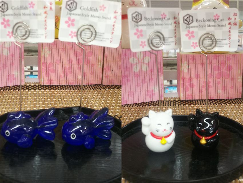 Postcard, photos and letter holders! A cool goldfish and a Maneki-neko shaped “memo stand”