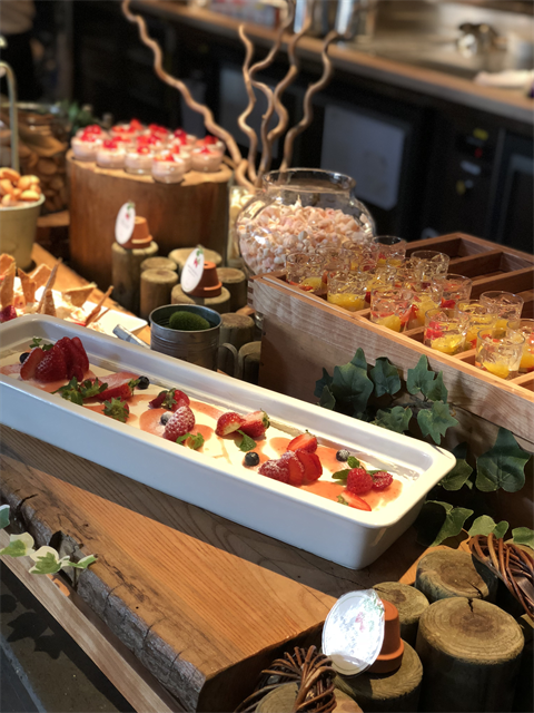 AWkitchen Tokyo Shinmaru Shop “Lunch Time Strawberry Desserts Buffet” 