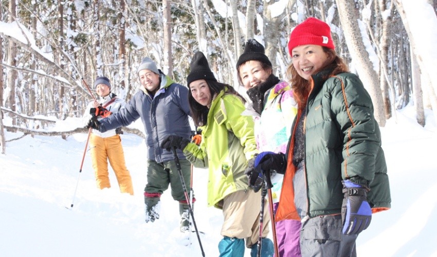 11月至3月：祭畤雪中健行、雪橇體驗