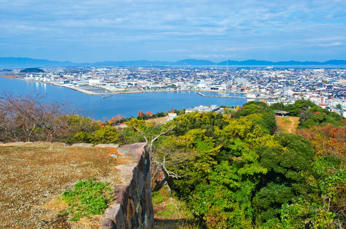鳥取：有著日本最大規模的鳥取砂丘，有山有海、自然豐饒的地域