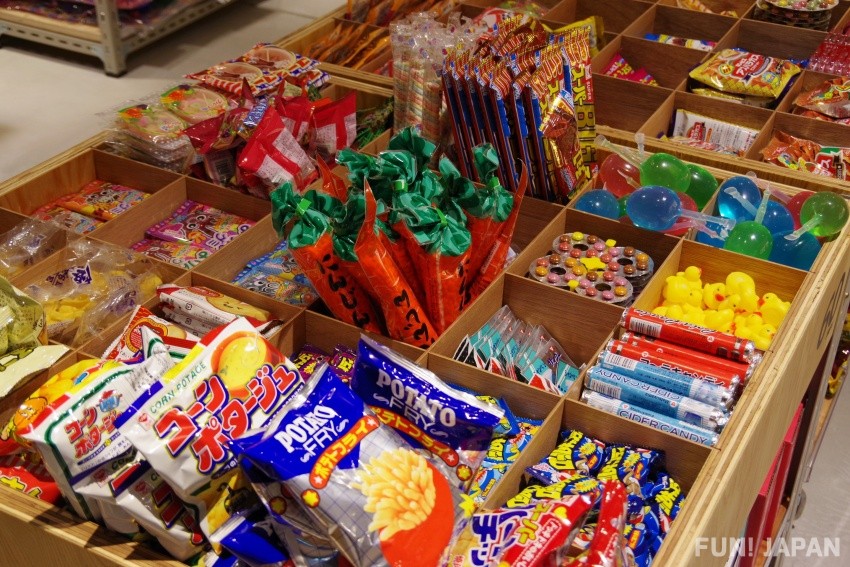 「AMANOYA繁田商店」尋覓童年的回憶，買懷舊古早味的糖果餅乾
