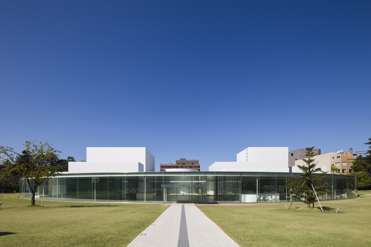 來去石川縣「金澤21世紀美術館」欣賞現代美術