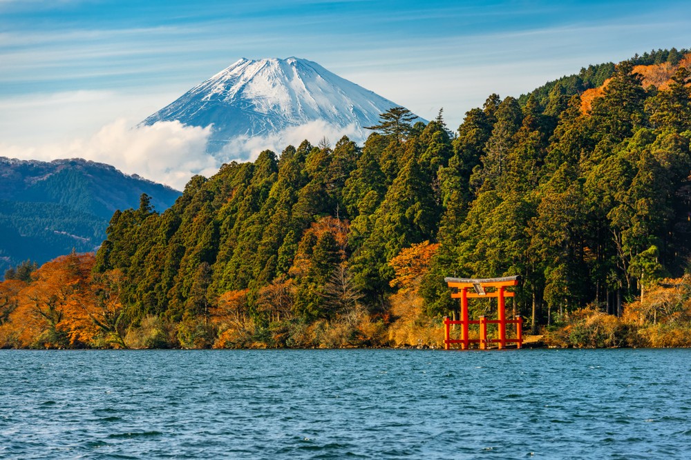 從「蘆之湖」觀賞秋天的箱根及富士山