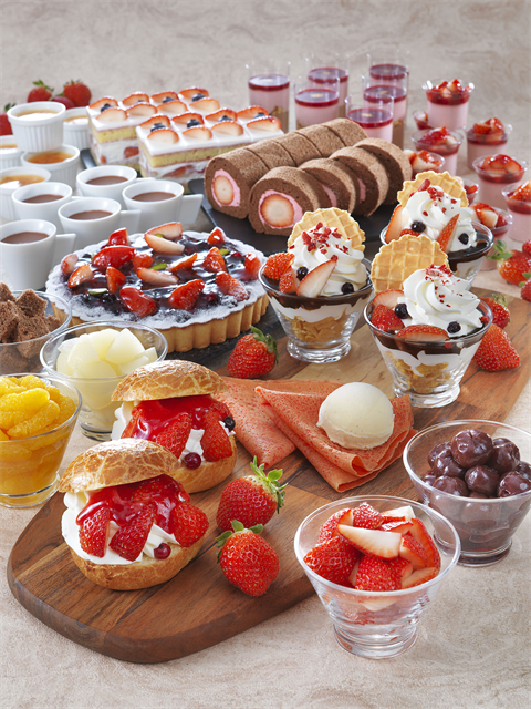 Hotel Granvia Kyoto “Strawberry & Chocolate Sweets Buffet”