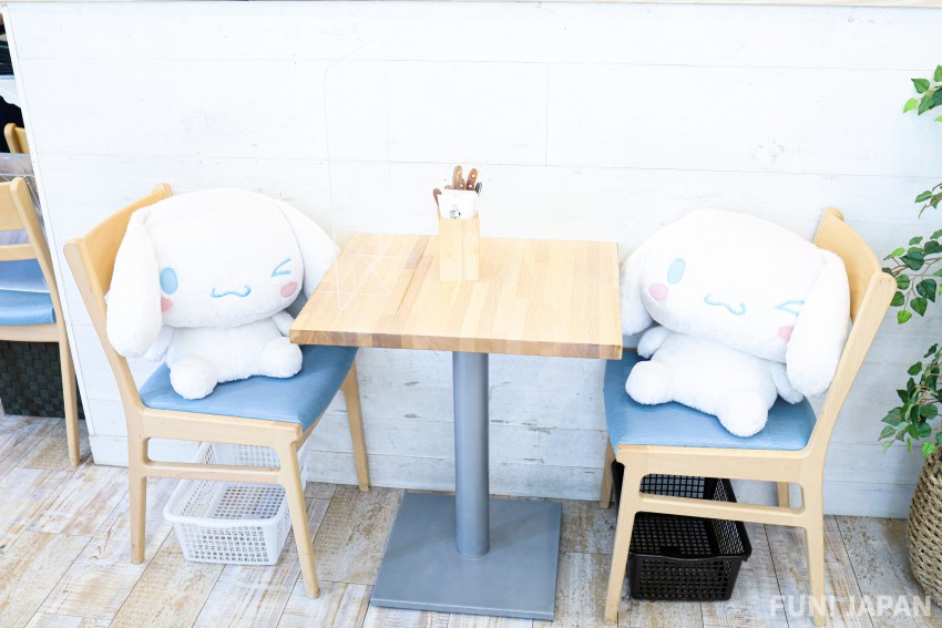 Cinnamoroll Café in Shinjuku - A Collection of Cute  Cuddly Sanrio  Characters