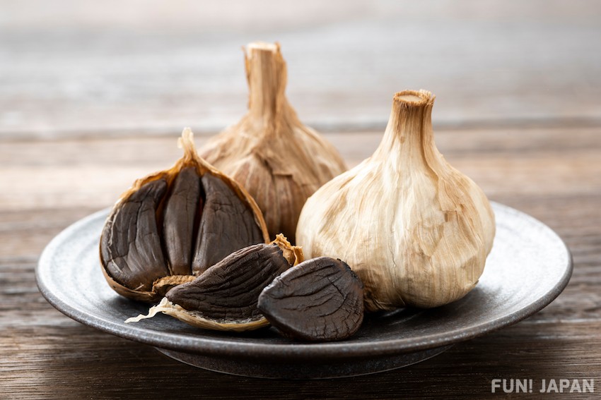 【With Recipe Video】Black garlic is often sold at supermarkets in Japan as well. But why though?