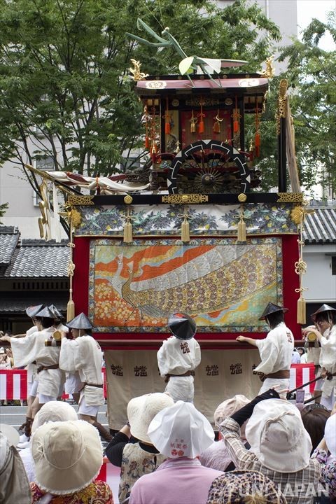 Yamaboko Junko (Grand Procession of Wooden Floats)