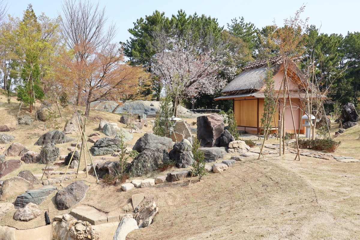 ปราสาทนาโกย่า สวนนิโนะมารุ (สถานที่ทิวทัศน์งดงามที่ได้รับการขึ้นทะเบียน)