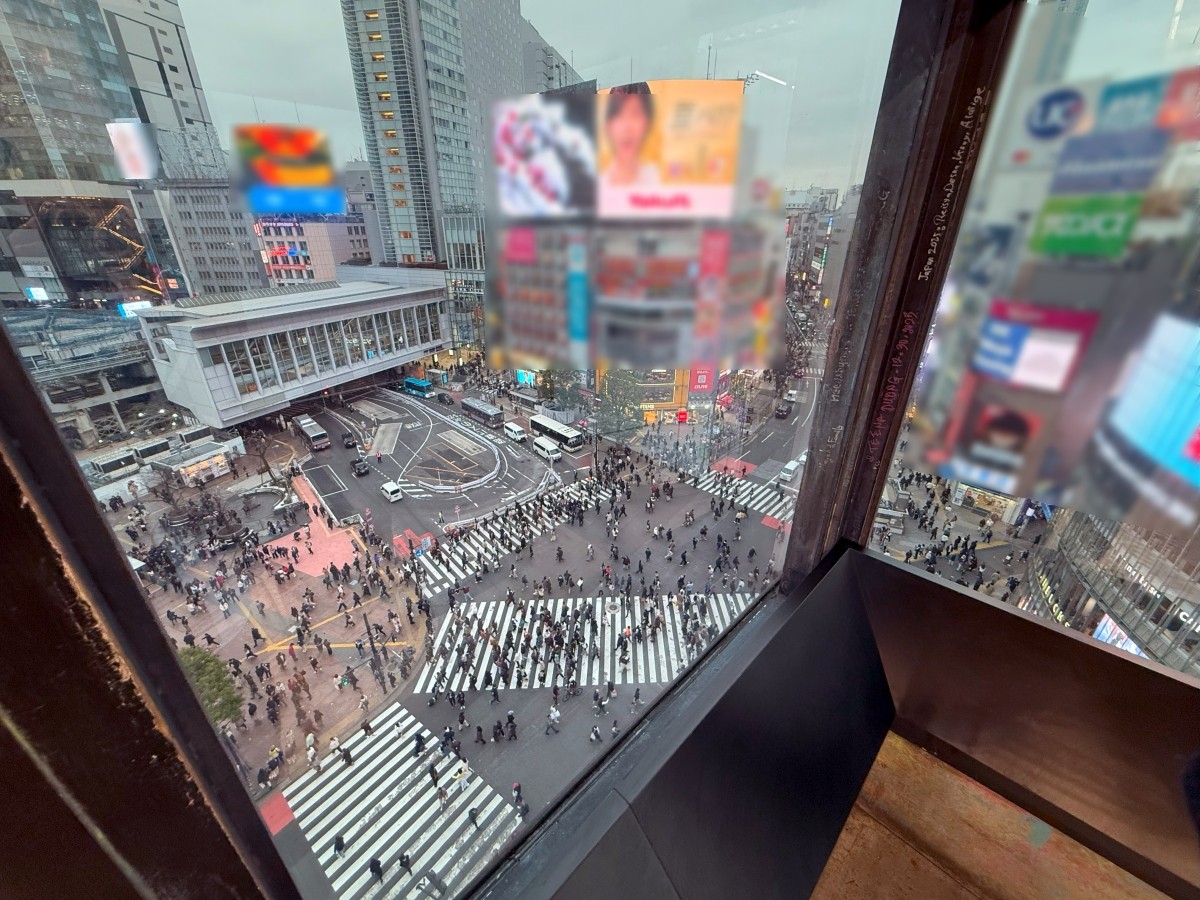 MAG8 Shibuya Scramble Crossing Observation Deck Photo Spot