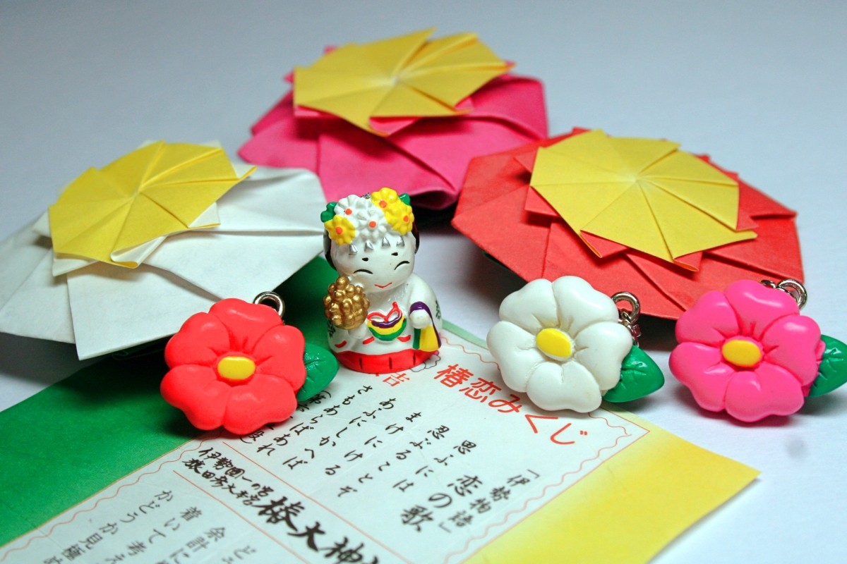 ซึบากิ โคอิมิคุจิ 300 เยน (ศาลเจ้าซึบากิ ไดจินกู / จังหวัดมิเอะ)