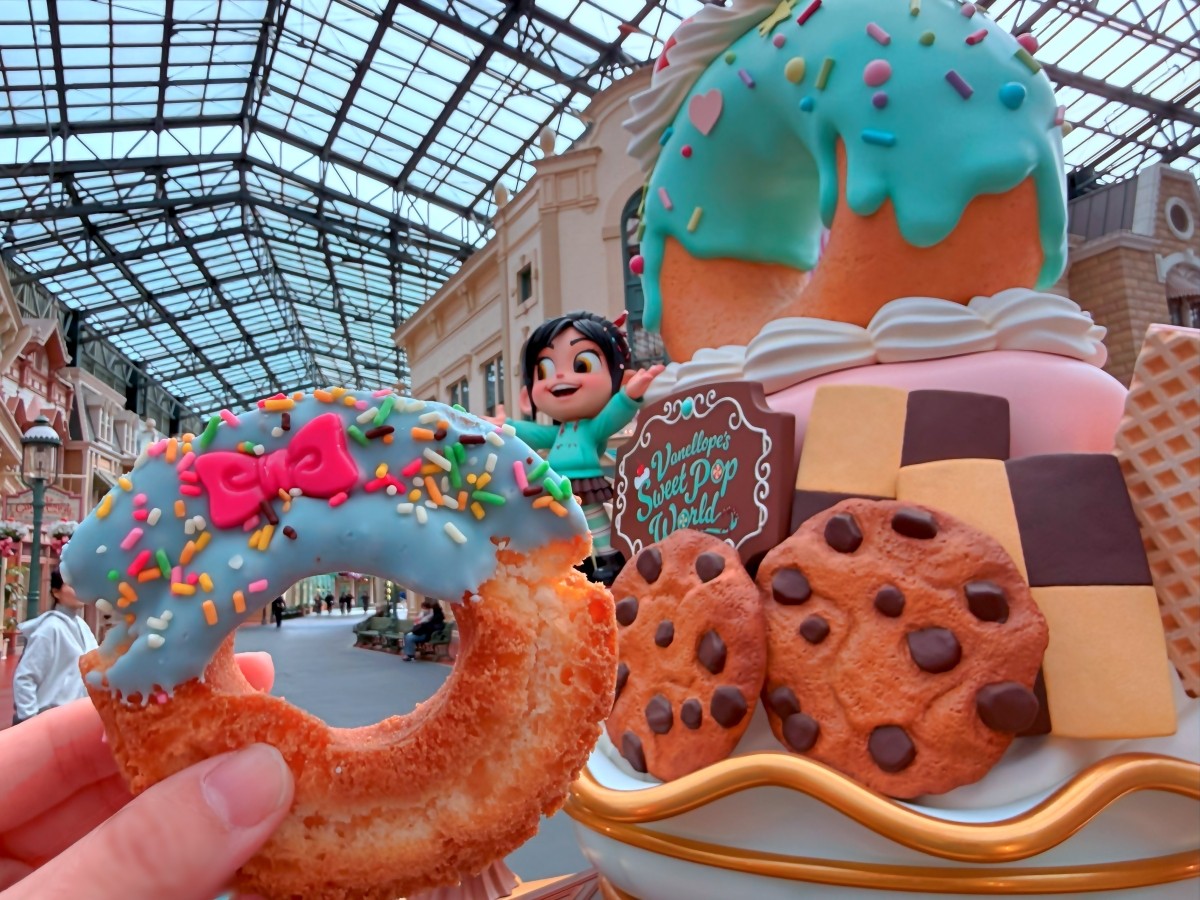 東京迪士尼樂園 Disney Pal-Palooza第六波「雲妮露的甜蜜世界」世界市集裝飾