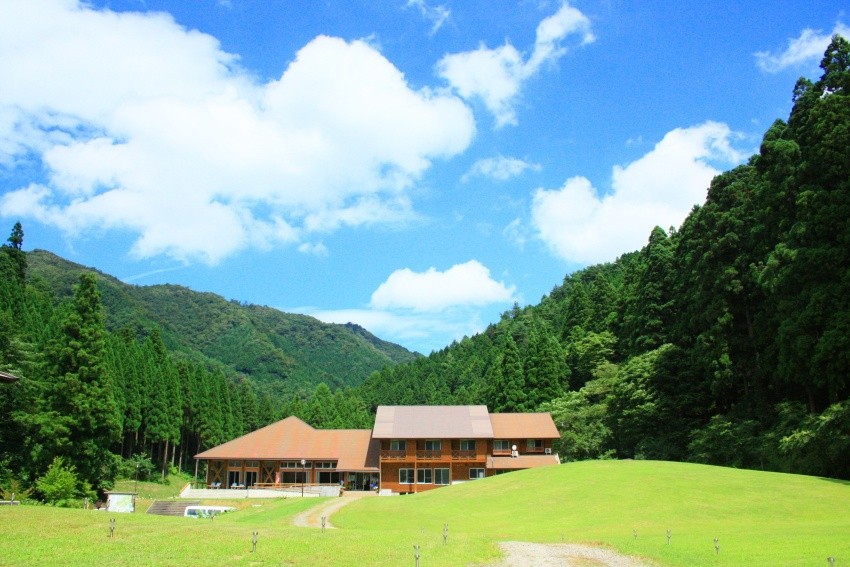 「森林飯店MORIMOSU」有「島根輕井澤」之美譽