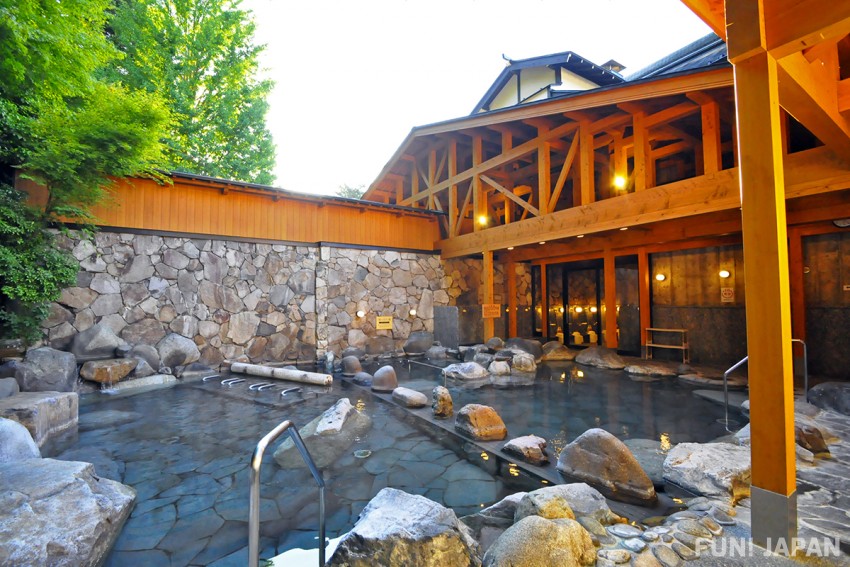 Kinosaki Onsen — famous for hot springs: stay at the traditional or ancient Nishimuraya Hotel Shogetsutei Inn and enjoy unlimited access to the seven famous outdoor hot springs
