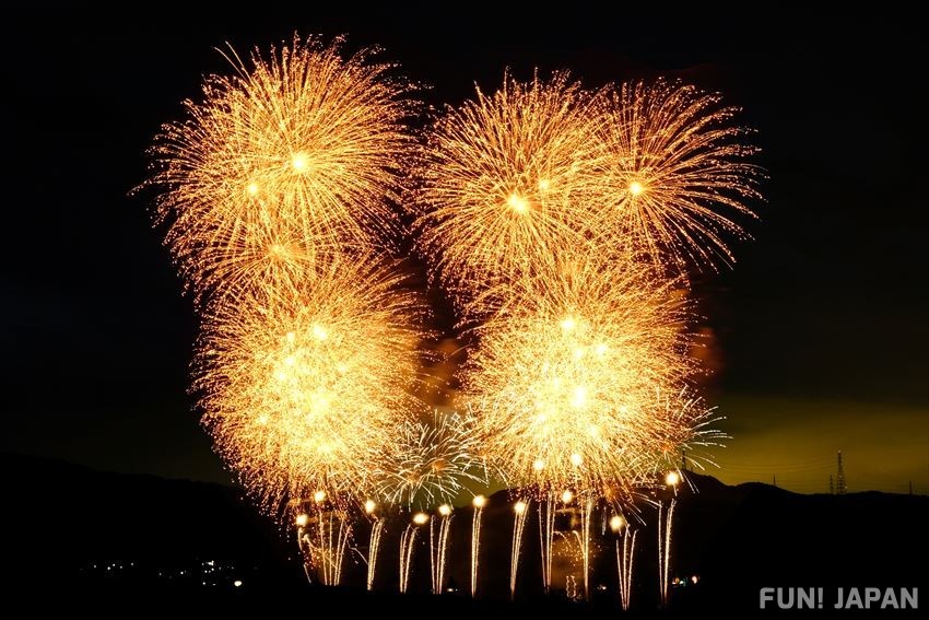 Stunning fireworks festival in Kyoto