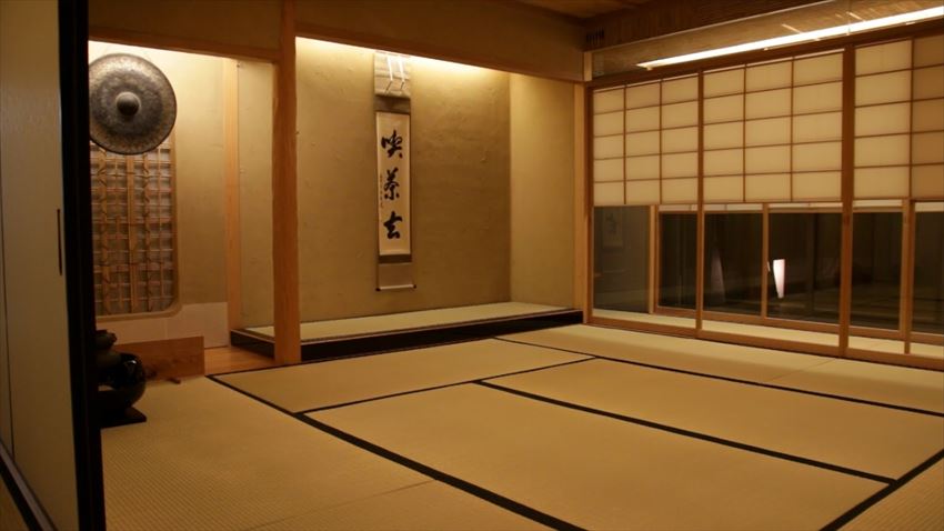 SHUHALLY, a tea ceremony house with contemporary art in Yokohama