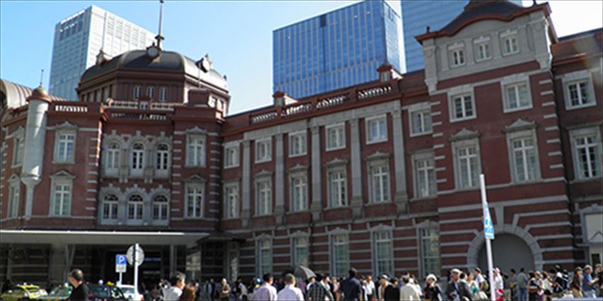 20141204-17-02-Tokyo-station-train