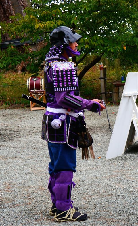 20141210-24-13-shiro-castle-samurai-yoroi