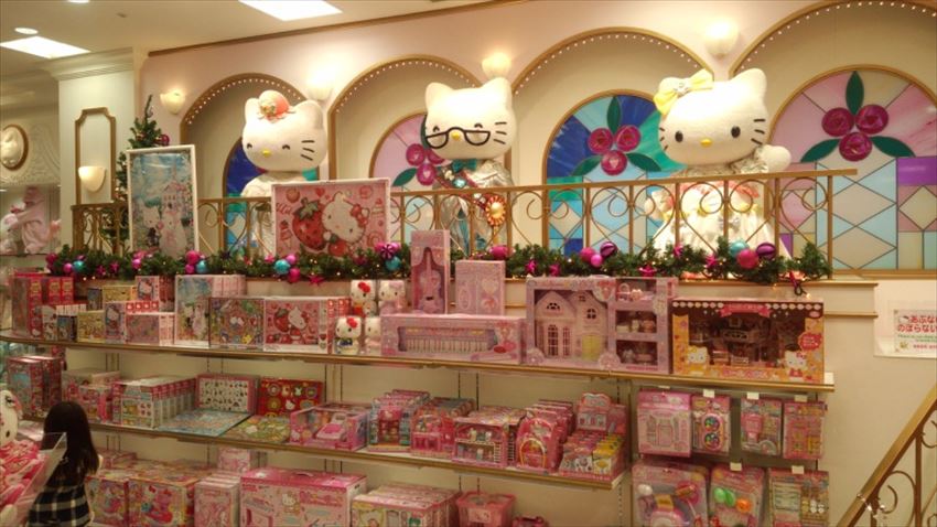 Sanrio Puroland store (2), The store at Puroland has every …