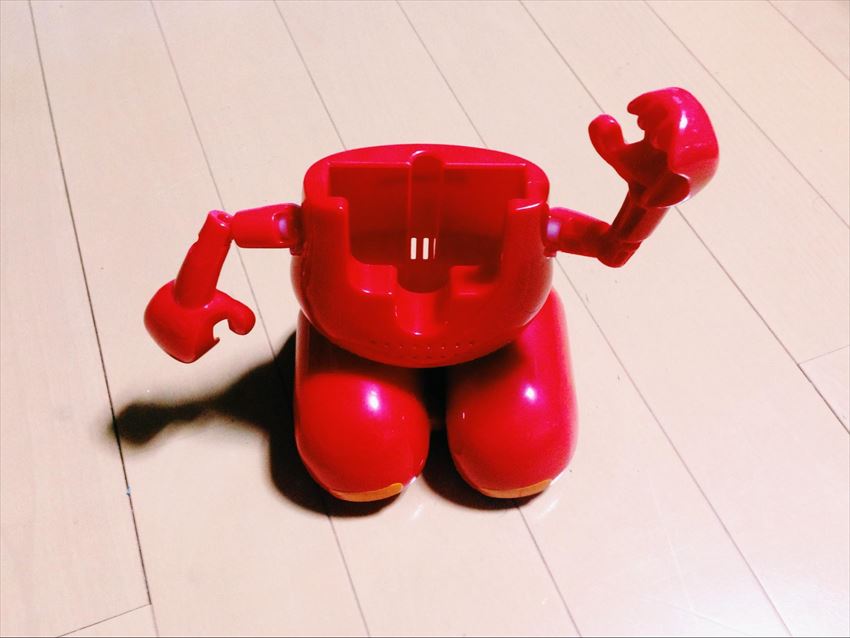 20150128-09-02-iphone-robot-takaratomy