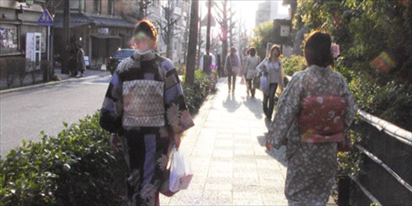 20150129-24-03-kimono-kyoto-temple