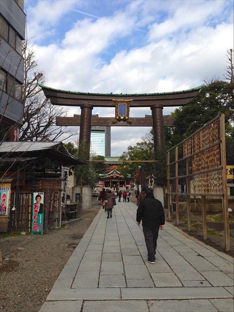 20150210-09-10-tomiokahachimangu-monzennakachou-shrine